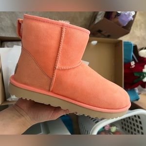 Ugg Mini boot